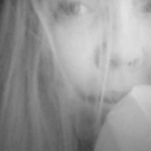 Meet your Posher, Nikki